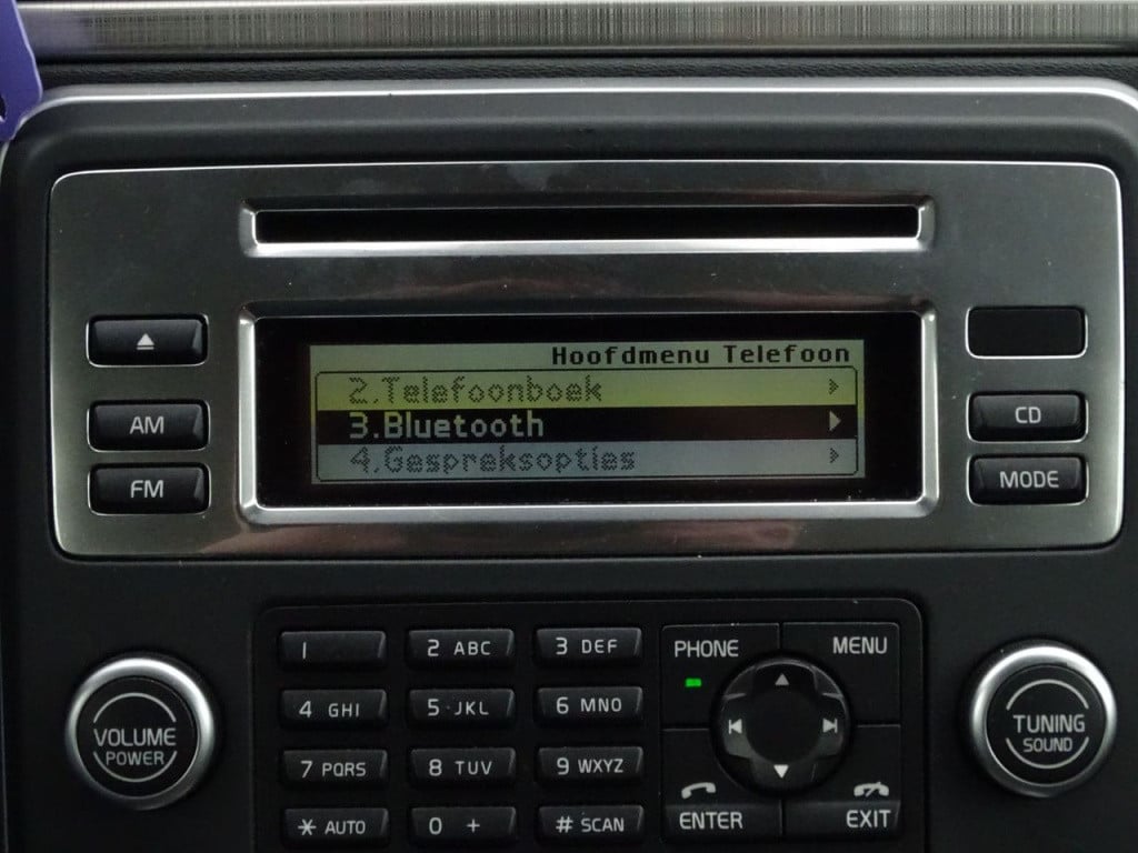 Volvo V70 2.0t momentum automaat | leder | bluetooth | stoelverwarming | na