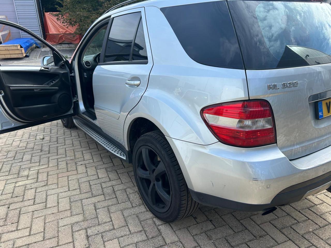 Mercedes ML 320 ML320 CDI 4MATIC Grijs Kenteken APK 04-2027