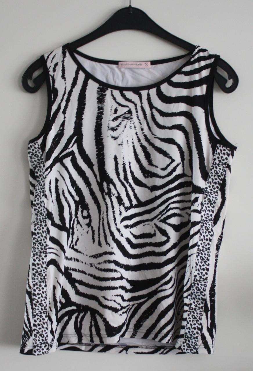 Top zwart wit print maat m