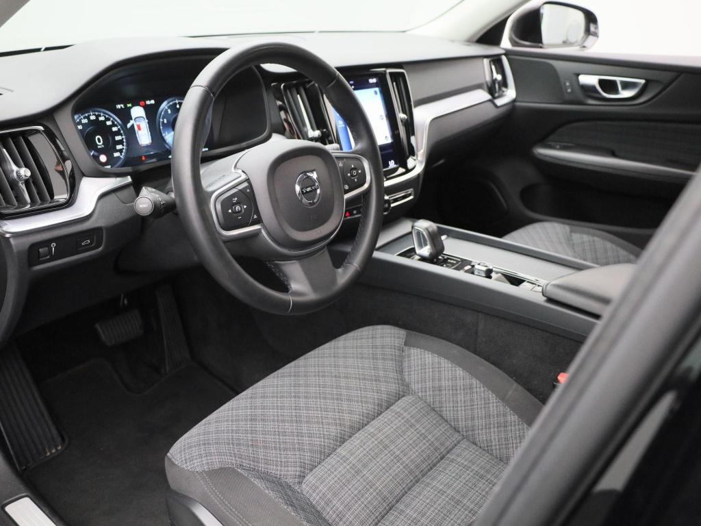 Volvo V60 2.0 b3 momentum business | automaat | virtual cockpit | dab | led