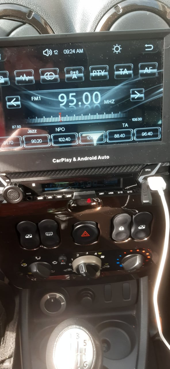 Auto radio