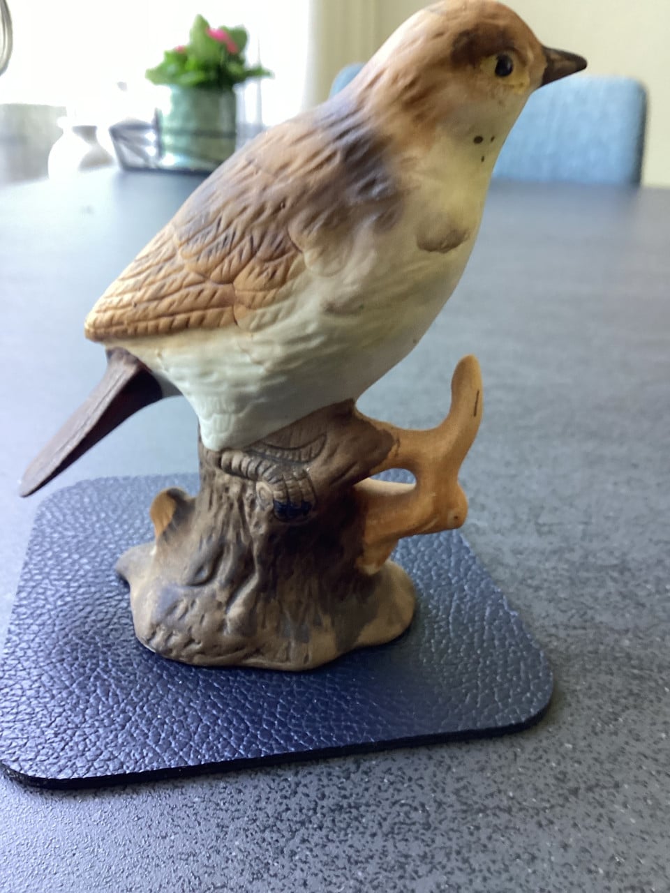 Porselijnen Beeldje (Grote Lijster)