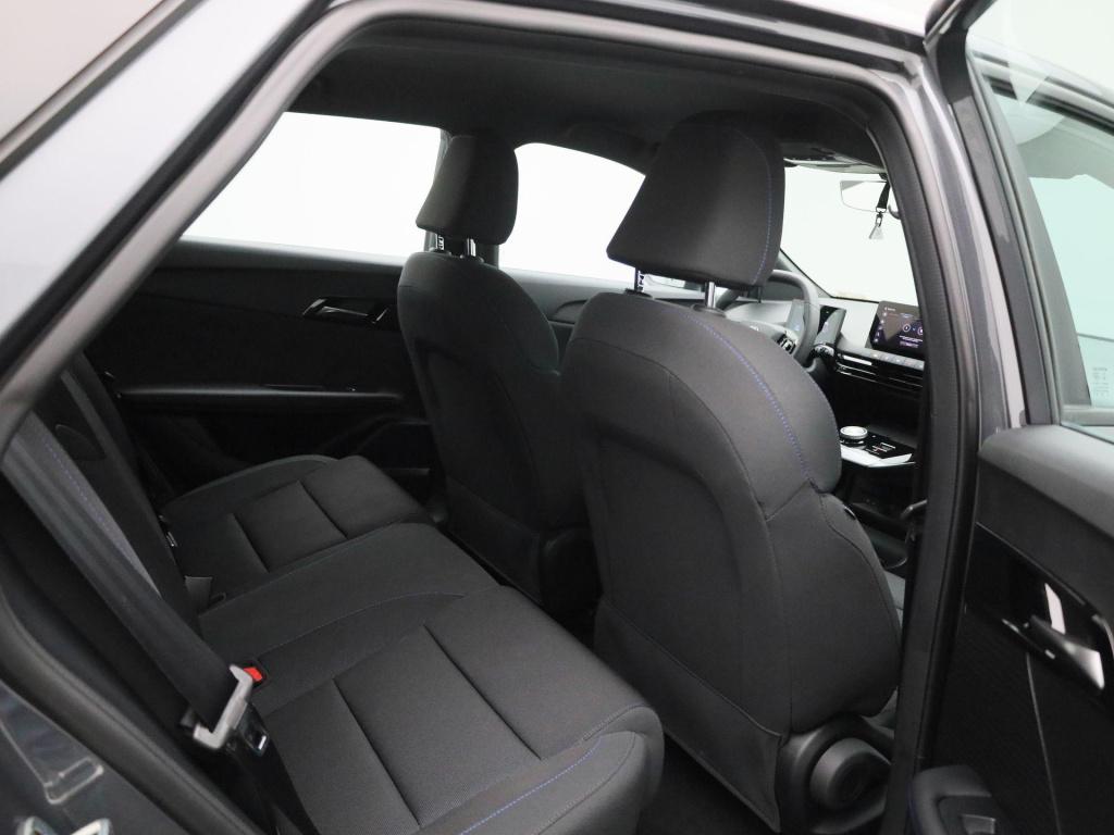 MG Mg4 51 kwh standard | automaat | climate control | apple carplay / andro