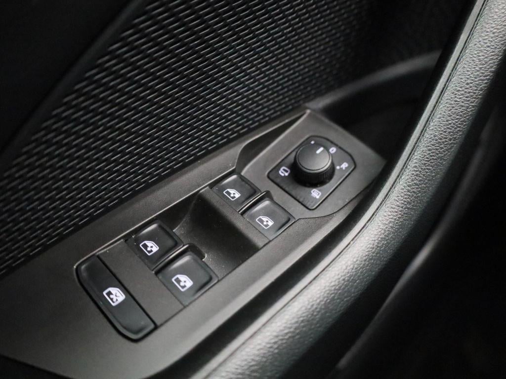 Skoda Octavia combi 1.5 e-tsi business edition plus | automaat | navigatie 