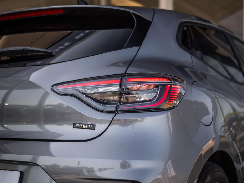 Renault Clio 1.6 e-tech hybrid 145pk techno