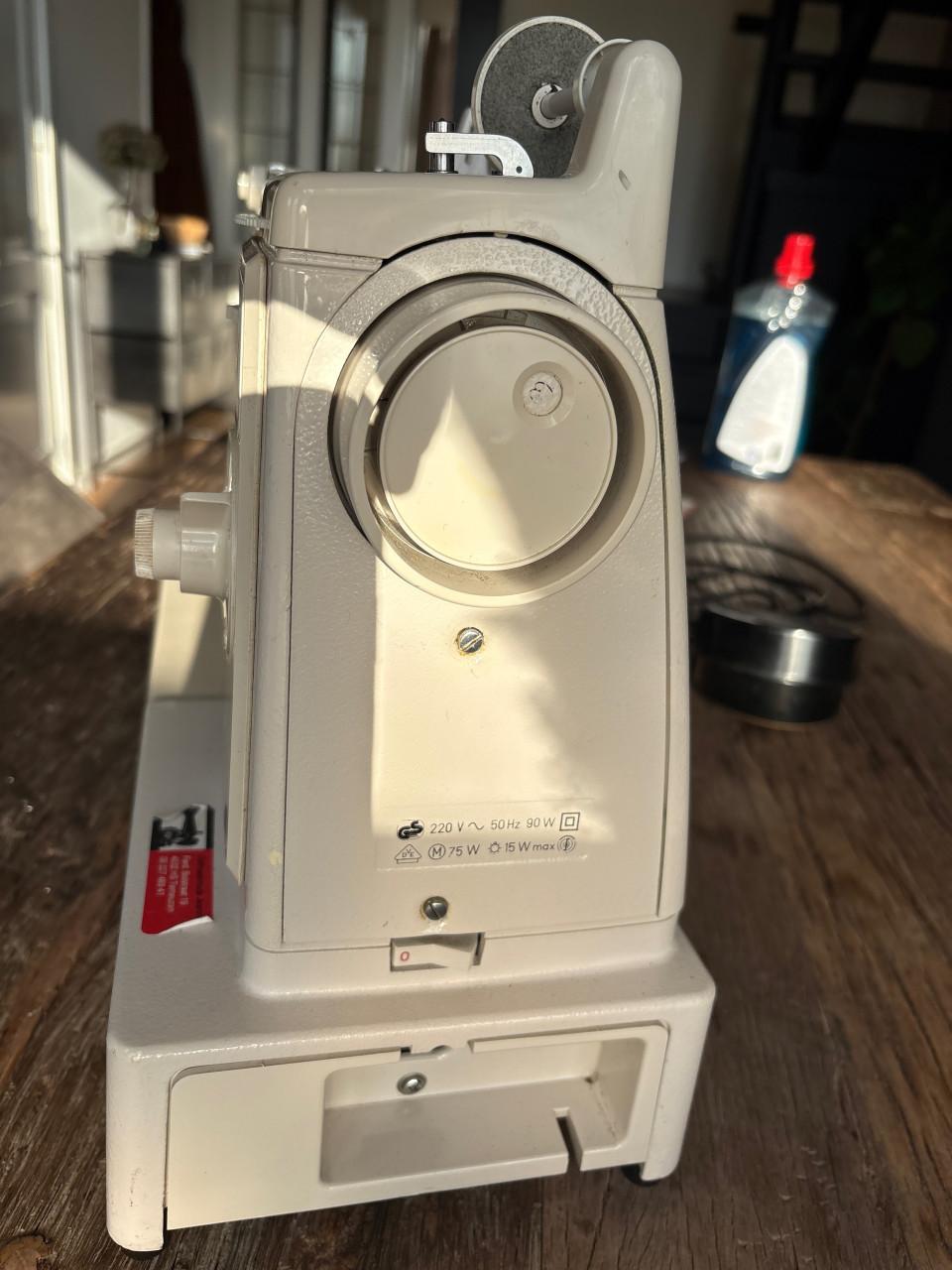 Victoria Naaimachine - Werkt prima!