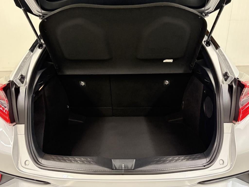 Toyota C-hr 1.8 hybrid executive| camera| jbl| adap.cruise| stoel+ stuur.ve