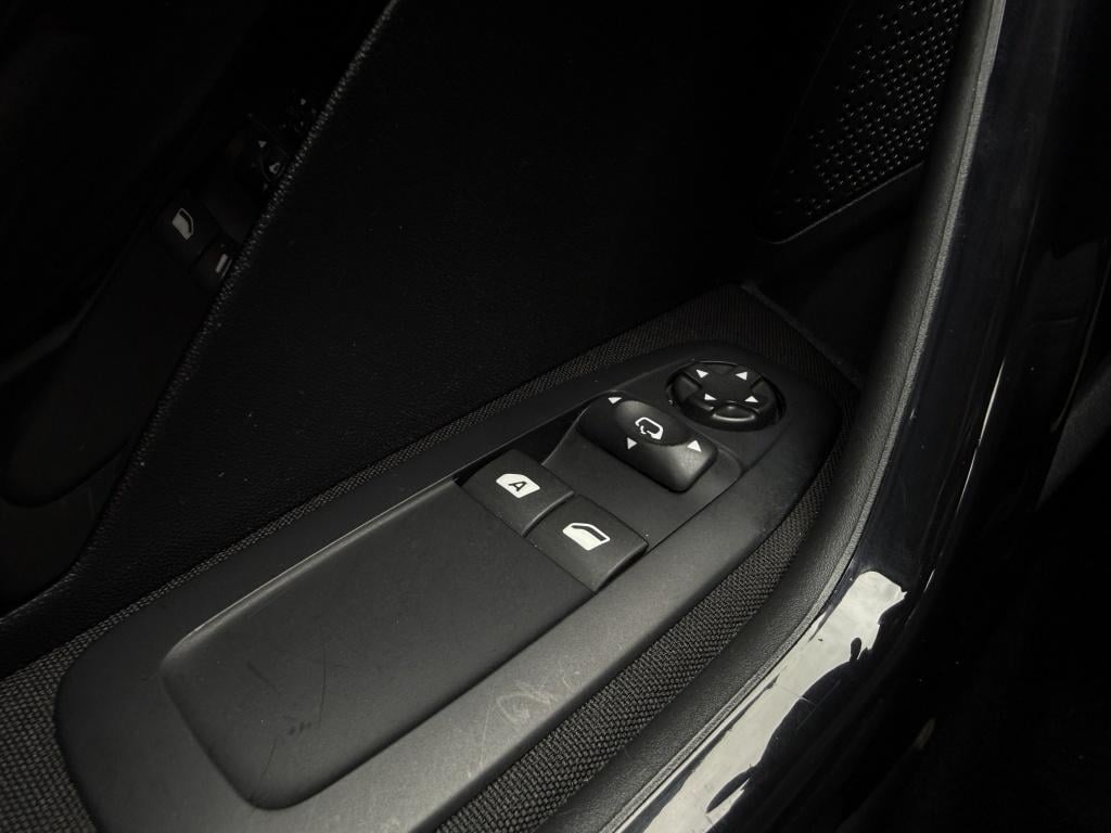Peugeot 208 1.2 pt style