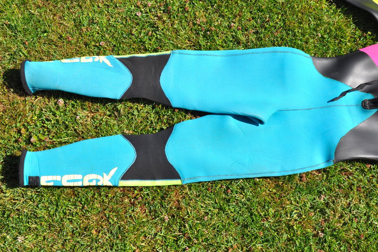 2x Wetsuit (maat M en S)