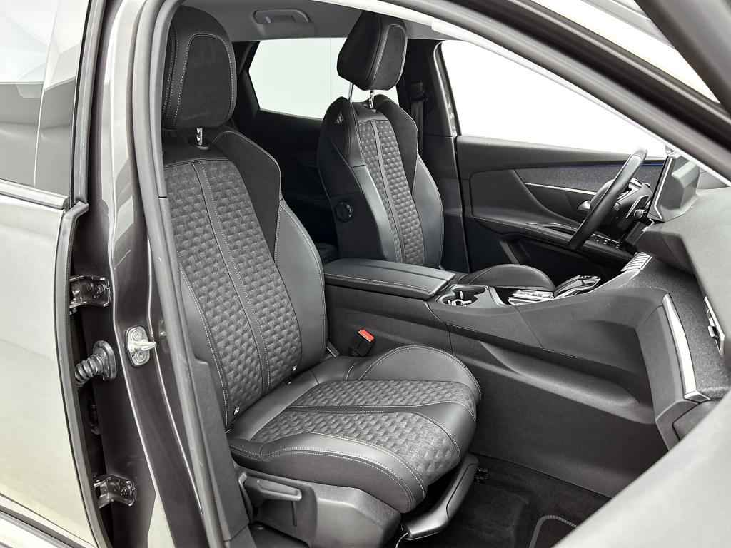 Peugeot 3008 plug-in hybrid 225pk automaat road trip | stoelverwarming | tr