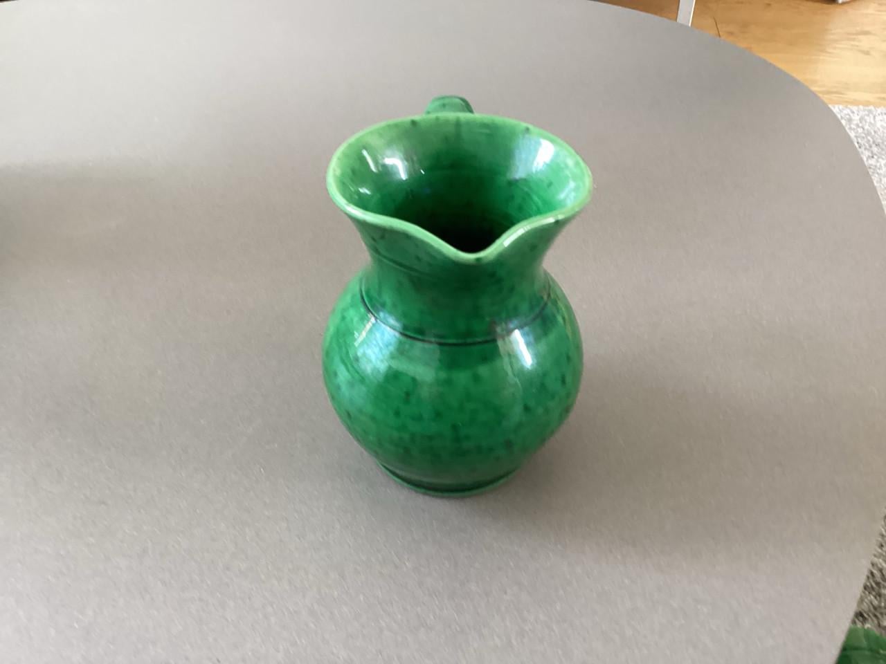 Vintage kannetjes. 2 x Groen Glazuur.