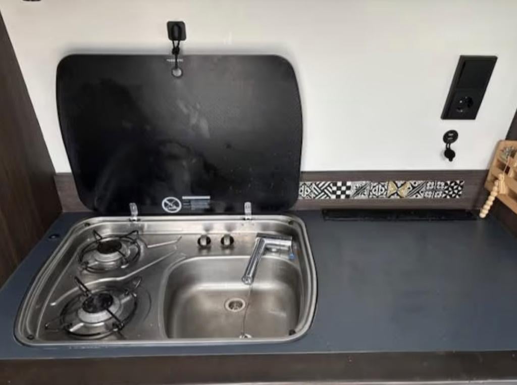 Mercedes-Benz Onbekend 906 ka 35 sprinter 318cdi mooi zelfbouw interieur.