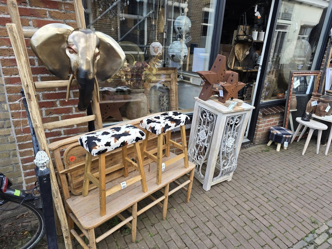 HEEL VEEL MOOIE AANBIEDINGEN BIJ 3Z FACTORY ARNEMUIDEN, KOM XTJE LANGS