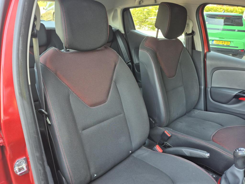 Renault Clio tce 90 expression airco, bluetooth, navigatie, cruise control,