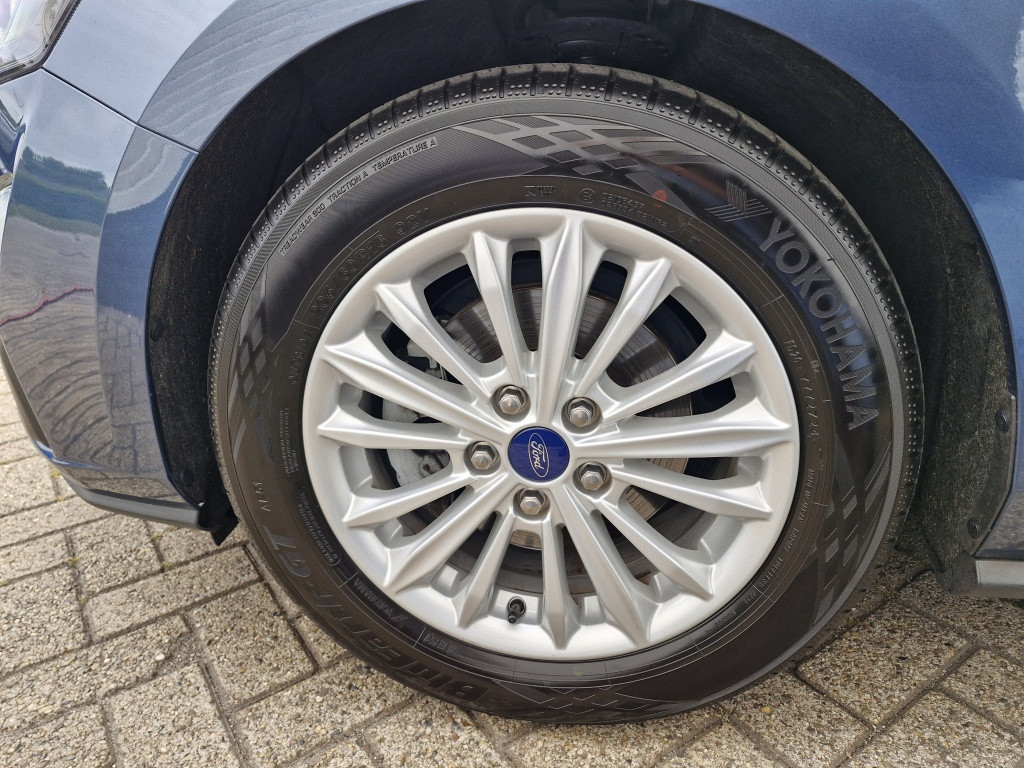 Ford Focus 125 pk ecoboost hybrid titanium x business
