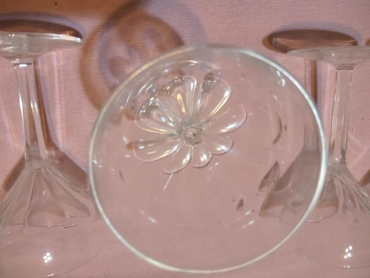 6 oude, mooi geslepen, advocaatglaasjes