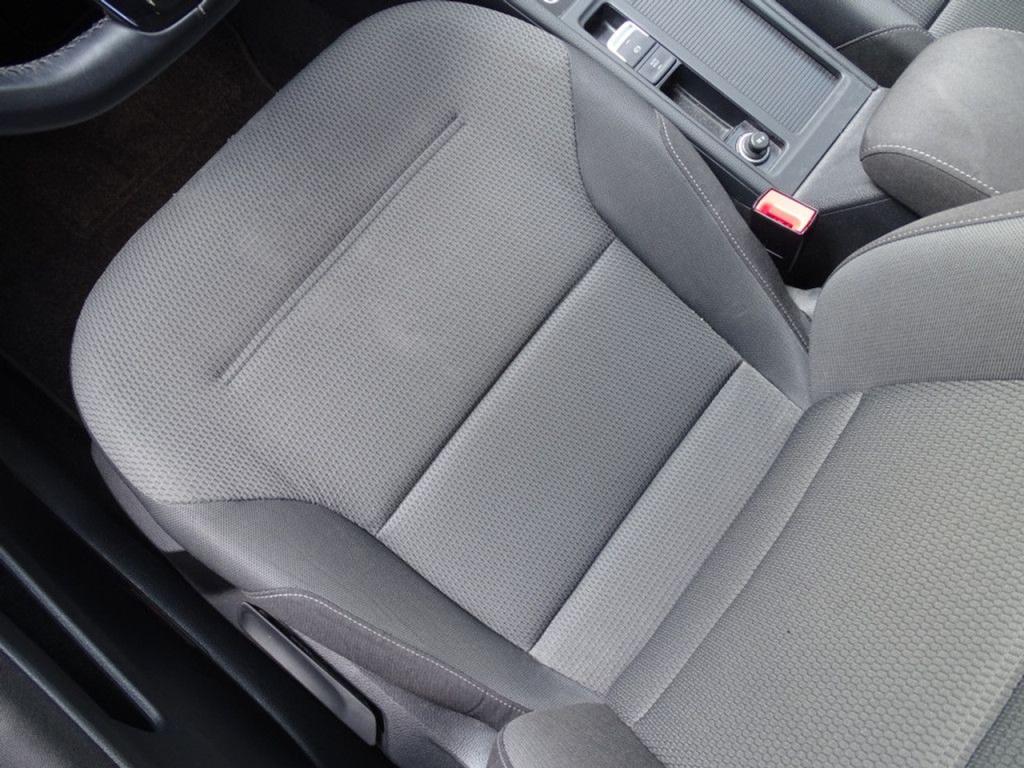 Volkswagen Golf 1.0 tsi comfortline automaat | navi | bluetooth