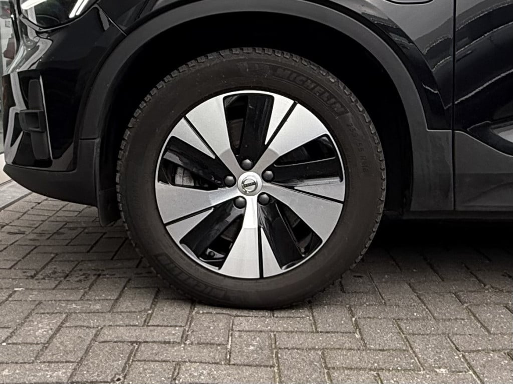 Volvo XC40 t4 211pk recharge plus| adap.cruise| leder| camera| elek.stoelen