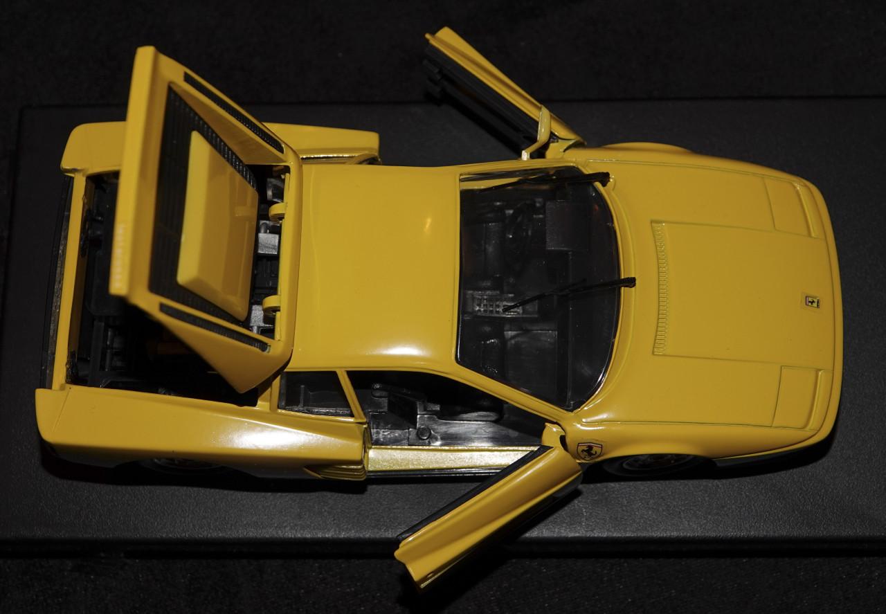 Revell Ferrari Testarossa vintage modelauto 1:24 in box