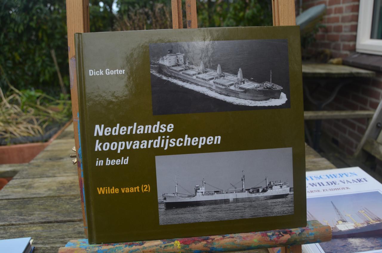 Diverse maritieme boeken igst.