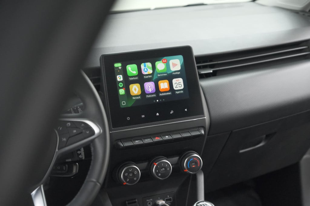 Renault Clio tce 90 equilibre | parkeersensoren | apple carplay | navigatie