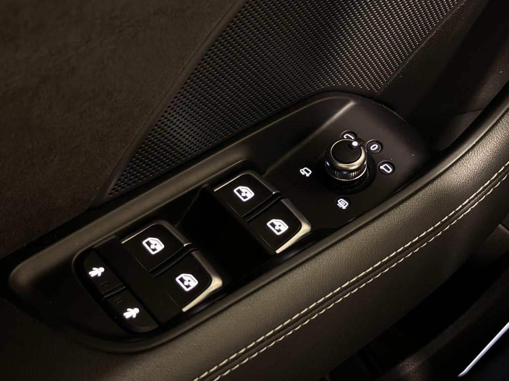 Audi A3 sportback 1.4 e-tron s-line | matrix led | acc | bang & olufsen | d