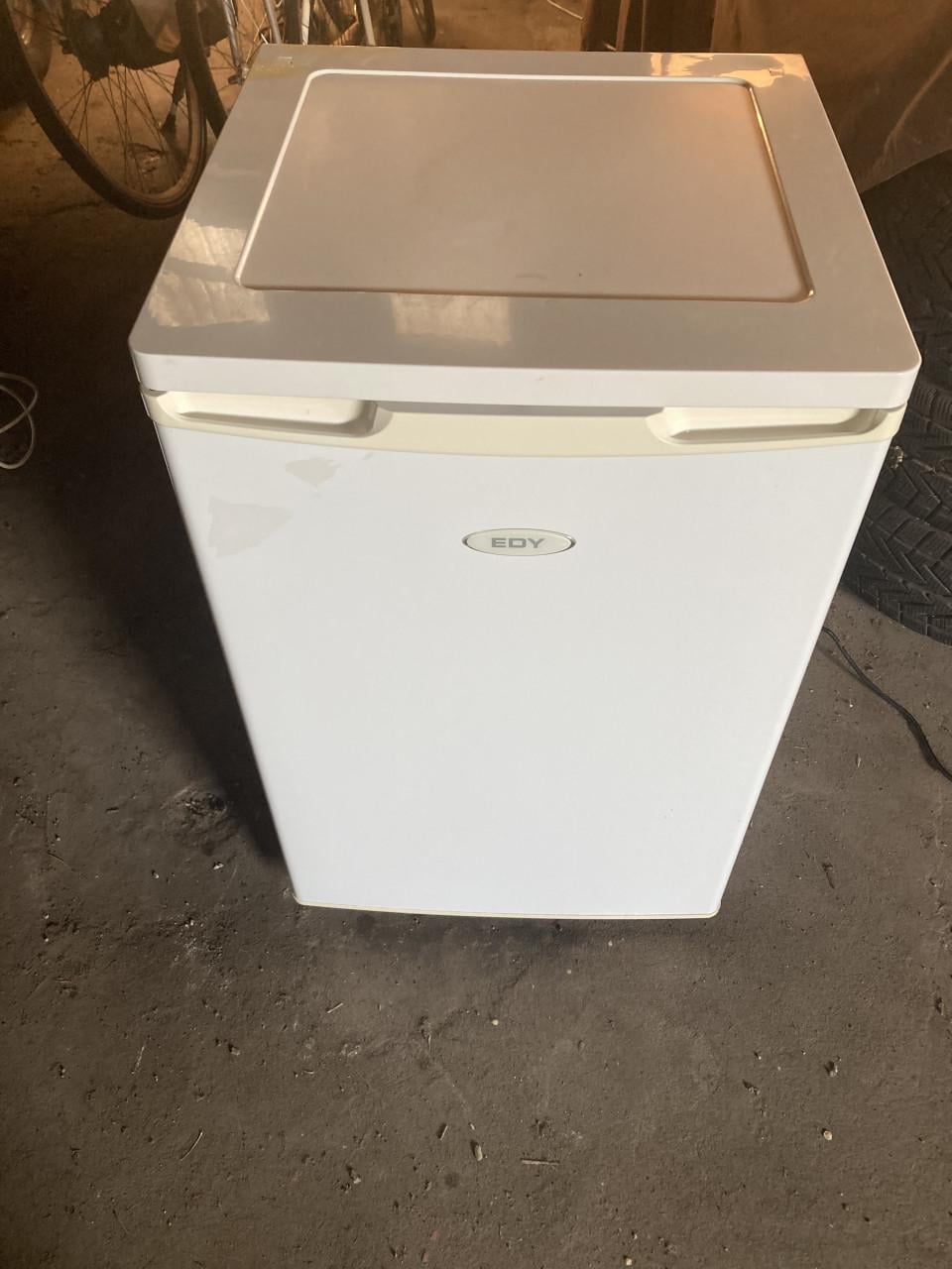 EDY koelkast en Bosch vriezer tafelmodel