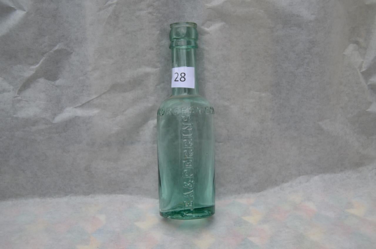 Nog een paar oude soda-, bier- en wijnflessen 19e eeuws
