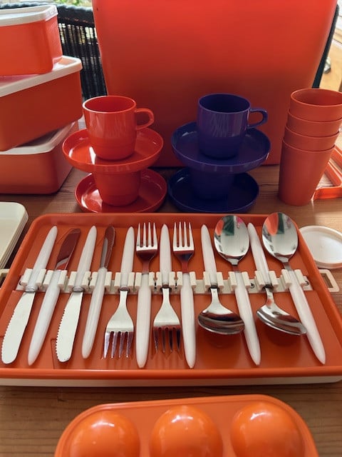 Retro vintage picknic set. Curver.