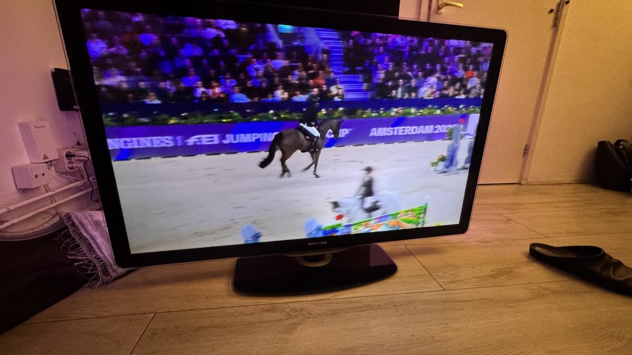 Philips tv 42 inch