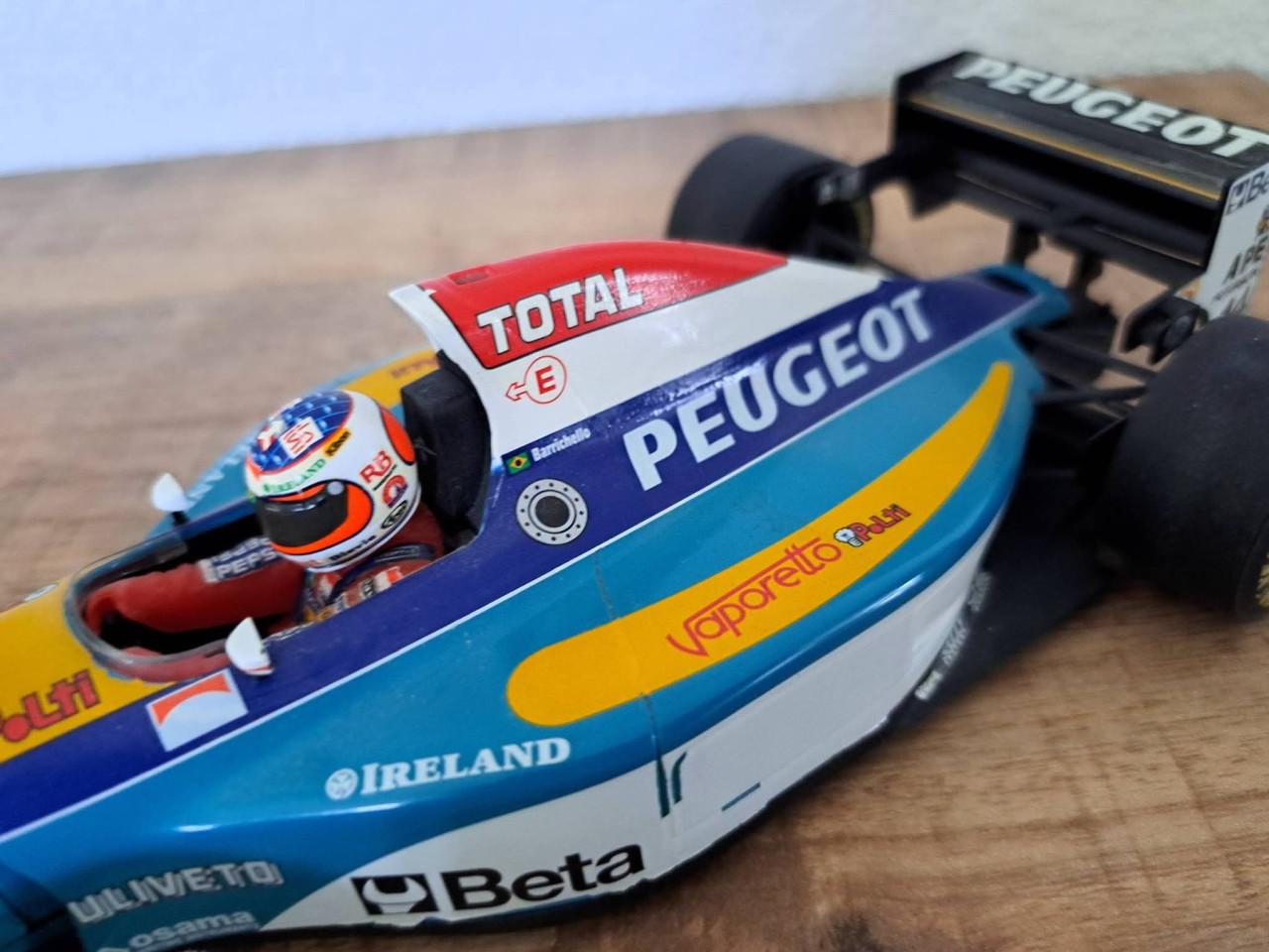 1:18 schaalmodel van de Jordan Peugeot EJR 195, bestuurd door Rubens Barric