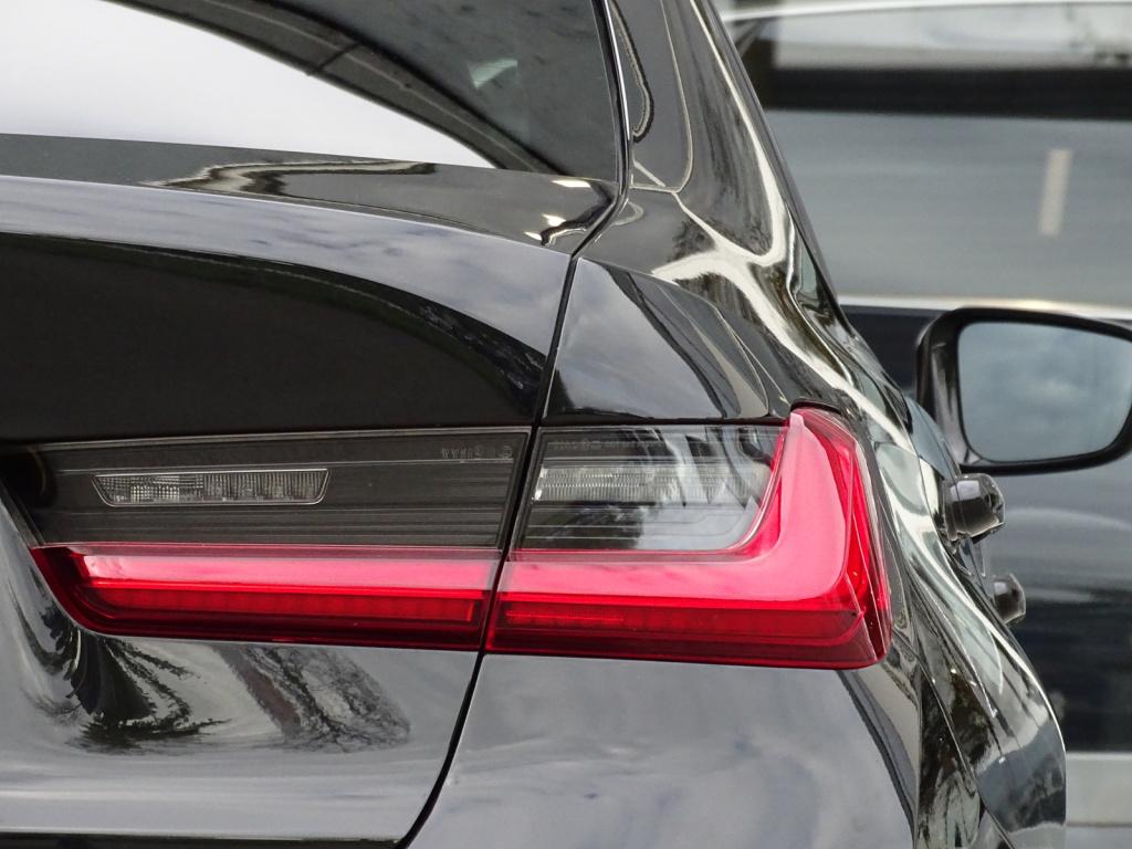 BMW 3-serie 320i high executive sportline | full led
