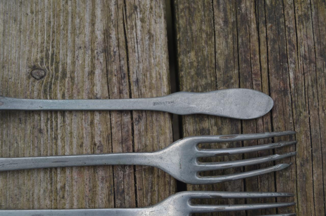 Divers oud bestek en aanverwante spullen