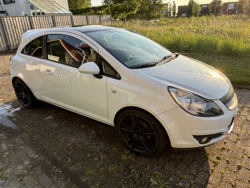 Opel Corsa 1.4-16V 2010
