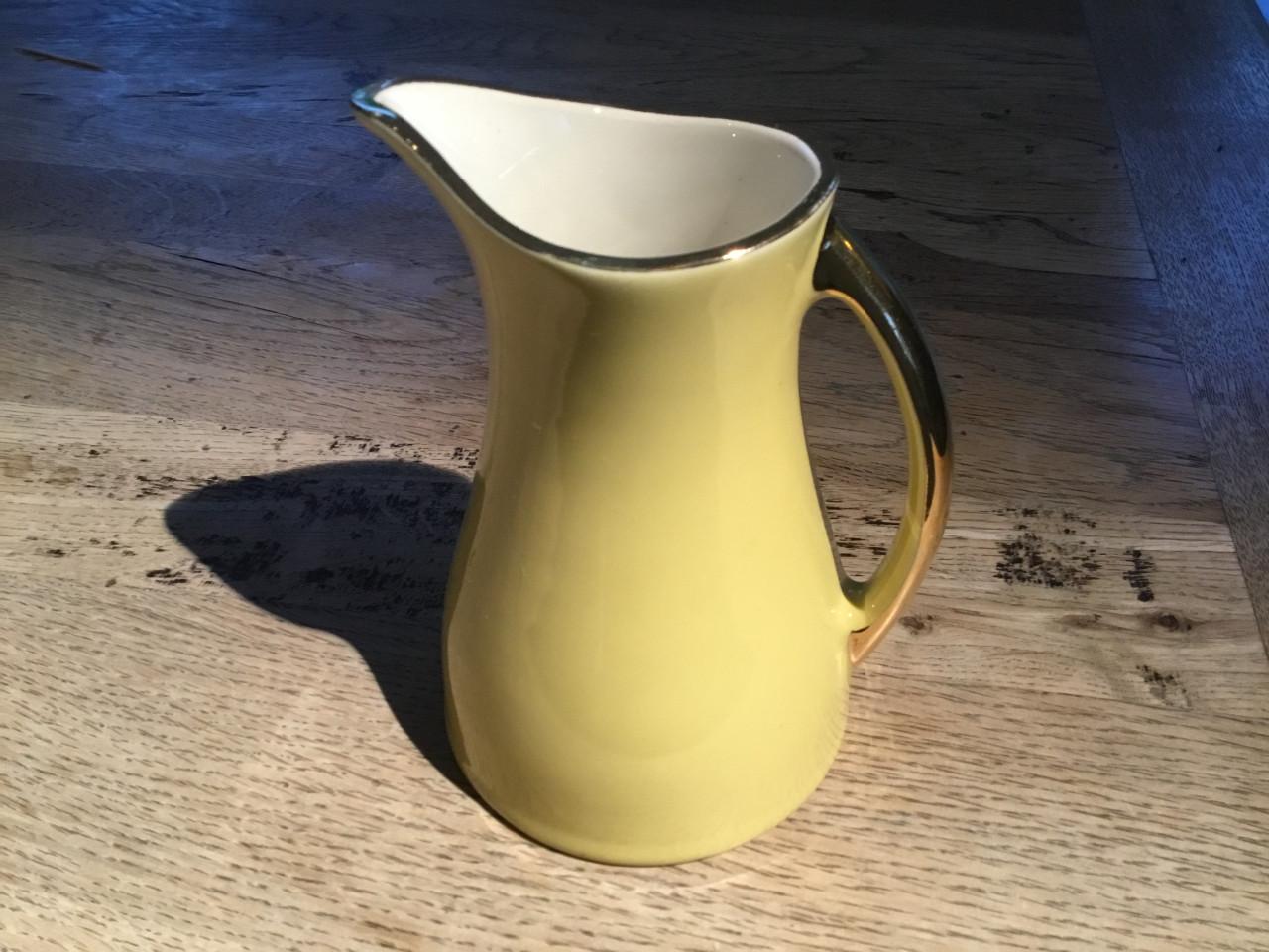 Boch pastelkleurige kannetjes Expo 1958