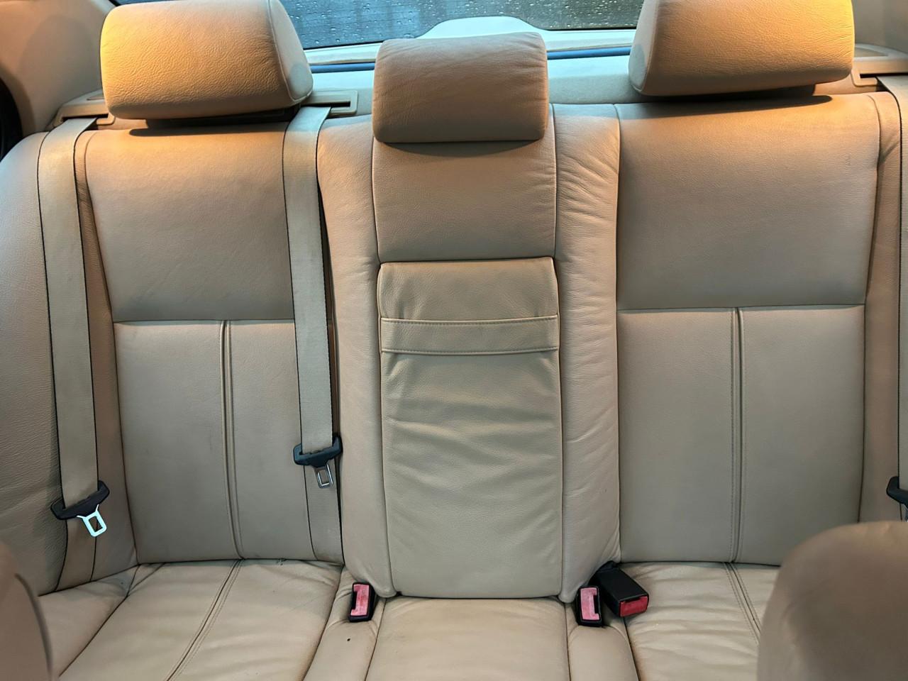 BMW 5-serie 523i Executive MEENNEEMPRIJS! AUTOMAAT/NW ALLS BANDEN/CLIMATE