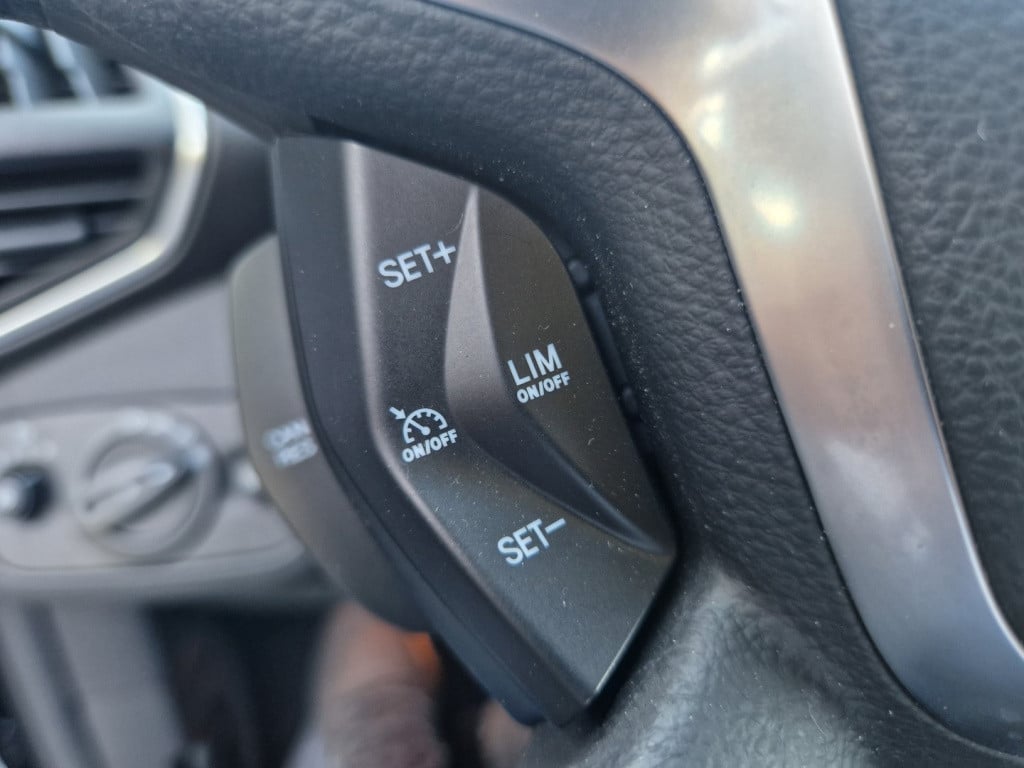 Ford Kuga 1.5 ecoboost 150pk 2wd titanium | trekhaak