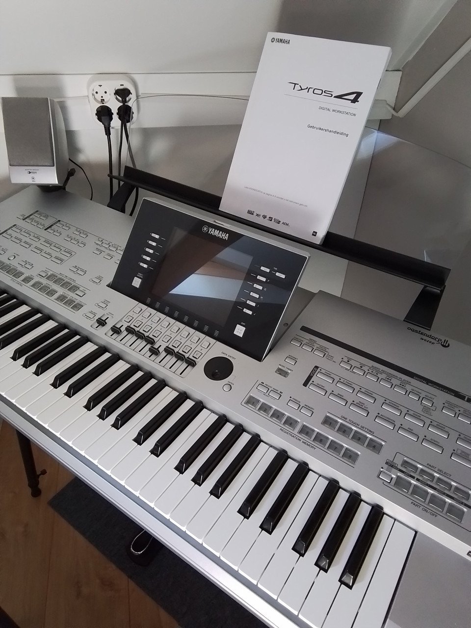 Yamaha  keyboard Tyros 4 S