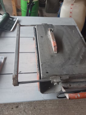 Tegelzaagmachine