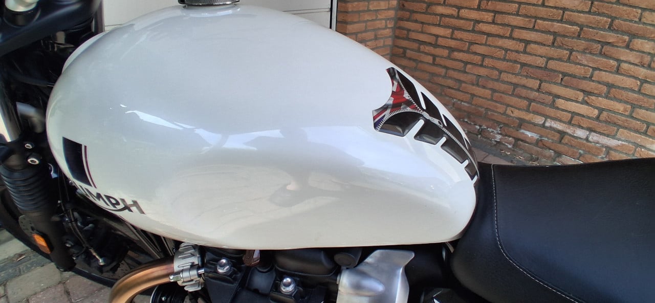 Schitterende Triumph Street Twin 900