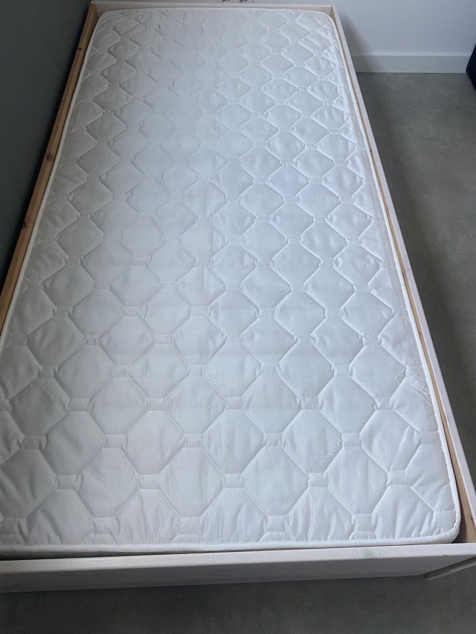 Flexa bed met matras en twee lades