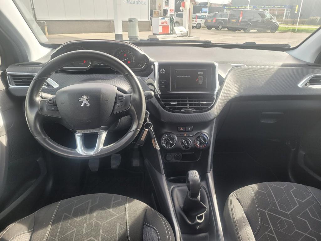 Peugeot 2008 1.2 puretech blue lion carplay