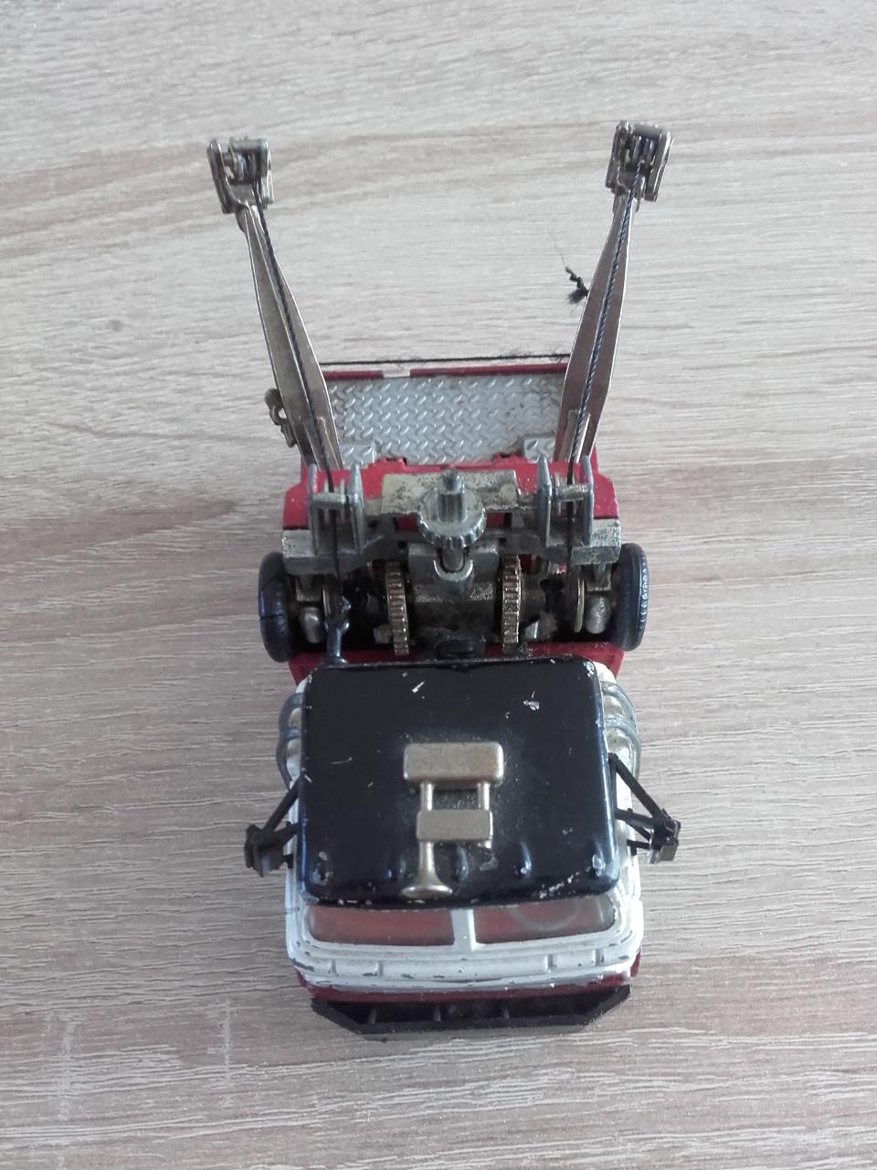 Ford met holmes wrecker afsleepwagen Corgi major.