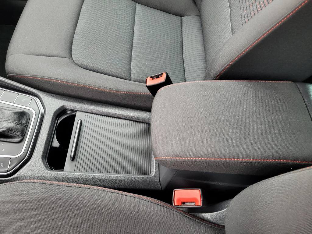 Volkswagen Golf Sportsvan 1.2 tsi highline business bluemotion automaat sou