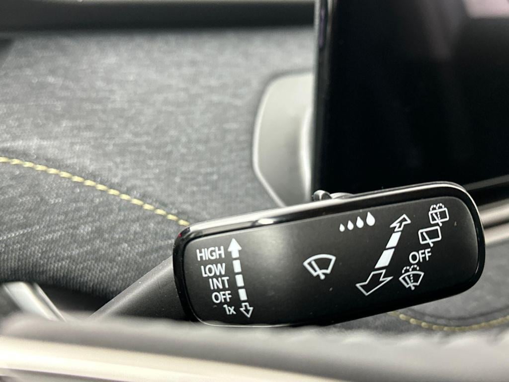 Skoda Elroq business edition tour elektromotor 150 kw / 204 pk