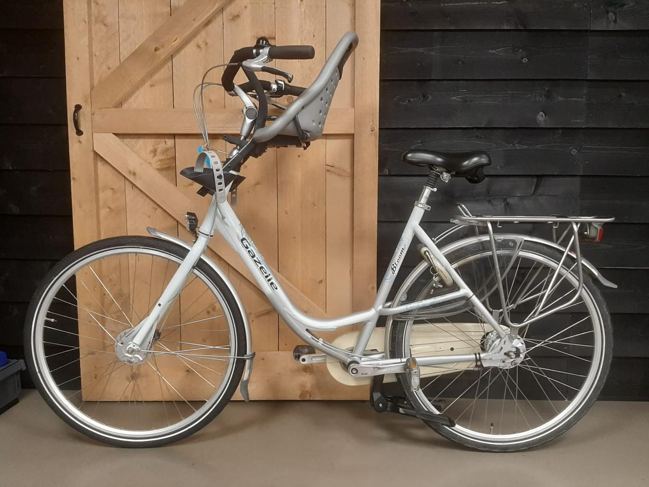 Zeer nette oerdegelijke Gazelle Bloom met 7 versnellingen en yepp voorzitje