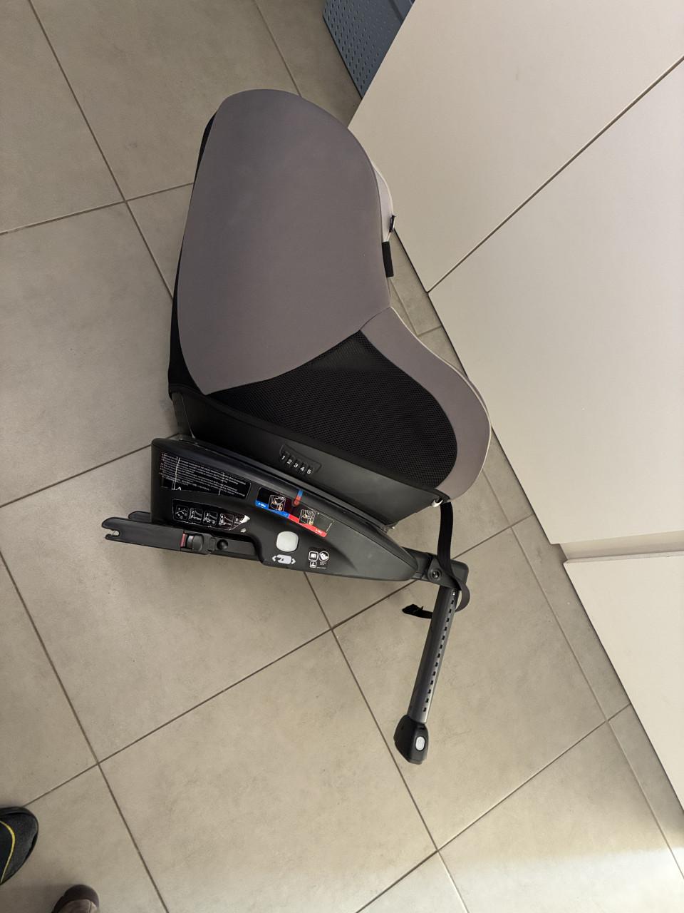 Autostoel Joie Spin 360 met Isofix