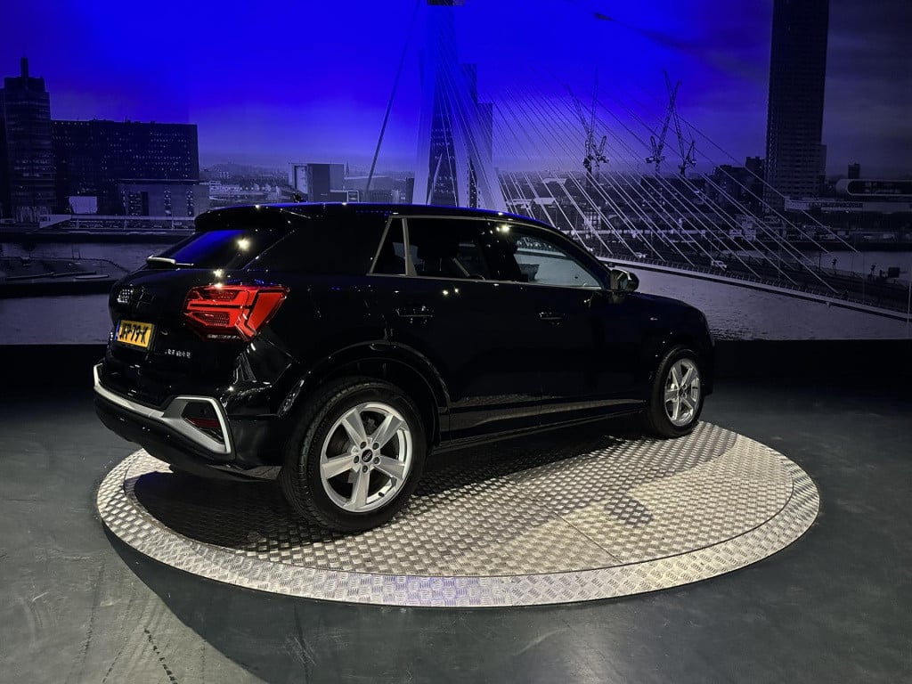 Audi Q2 35 tfsi s edition *navi*appconnect*camera*