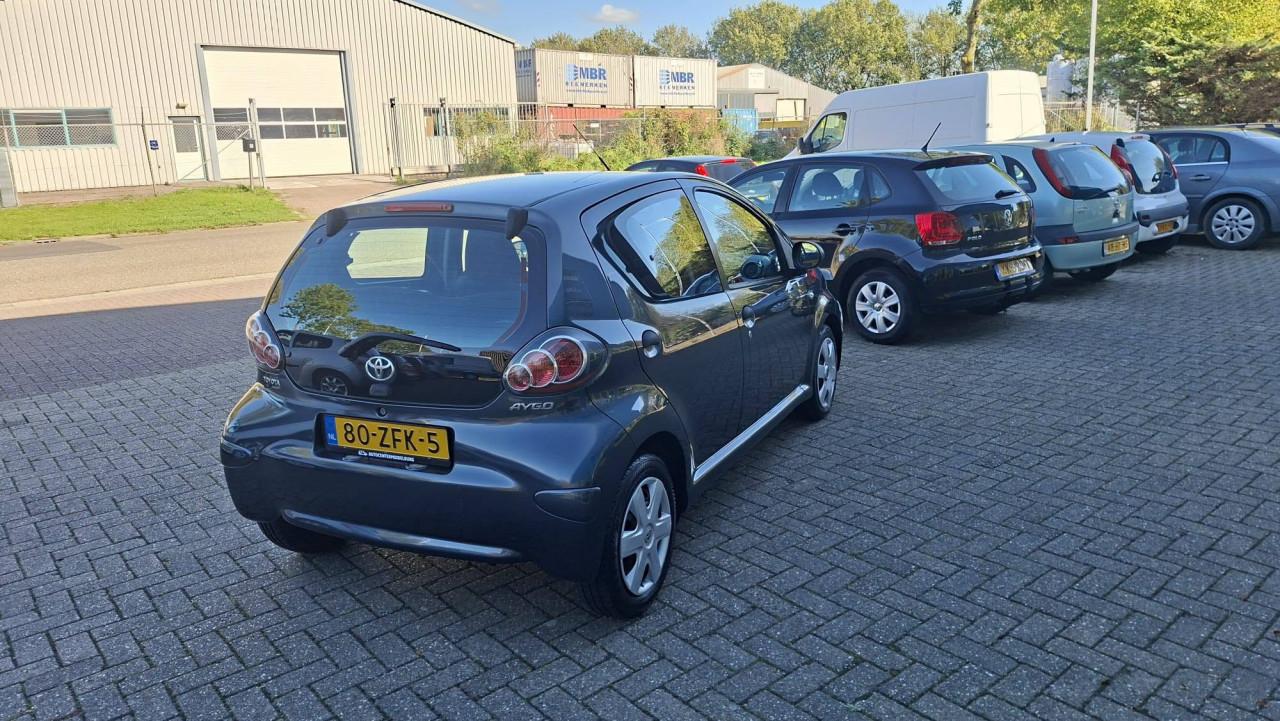 Toyota AYGO 1.0 VVT-i Access 5deurs bj:2012 apk nieuw