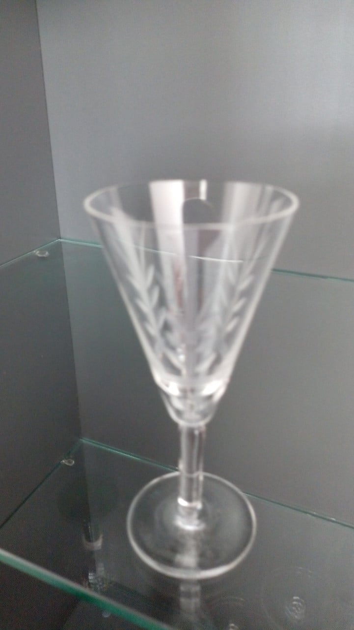 Ragfijn ca.100 jarig glasserviesje